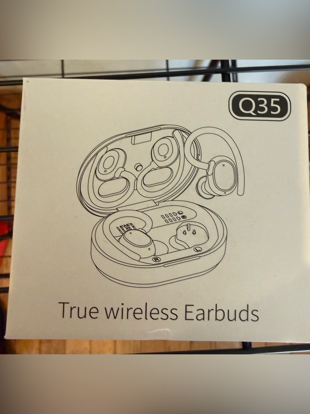 Q35 True Wireless Earbuds with Charging Case - White